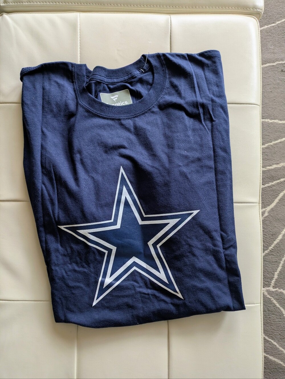 NWT Dallas Cowboys Dak Prescott T Shirt